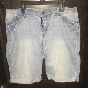 Lightwash Jean Shorts